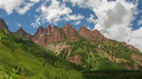 Colorado Maroon Bells: How To Visit + Best Trails To Hike - The ...