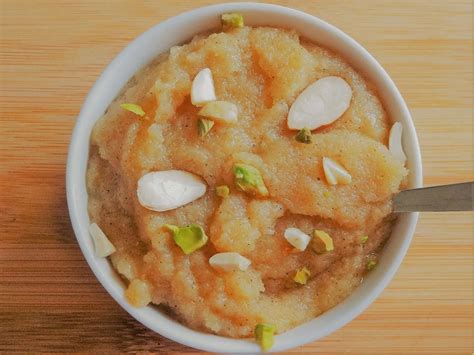 Suji Ka Halwa Recipe | How to make Sooji Halwa at home - Felicity Plus