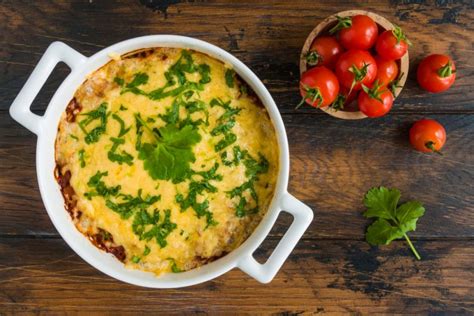 Minced Meat Casserole with Cheddar