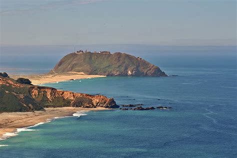 Point Sur Lighthouse on Central California's coast - Big Sur California ...