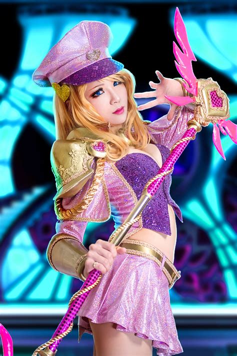 Cosplay LMHT Lux Phiên Bản Thần Tượng Âm Nhạc | Cosplay LOL - Cosplay ...