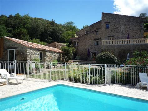 Villas and gites in Languedoc-Roussillon, France. Book direct with owner.