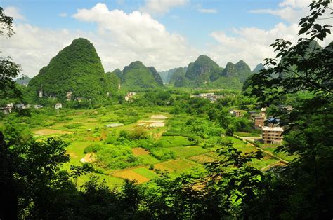 Jenny's Mountain Adventures: Climbing Karst in Yangshuo China