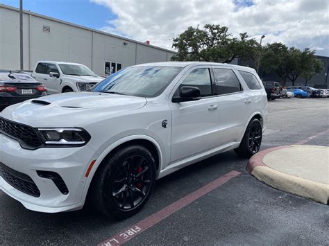 Hellcat swapped Chrysler 300 : hellcat