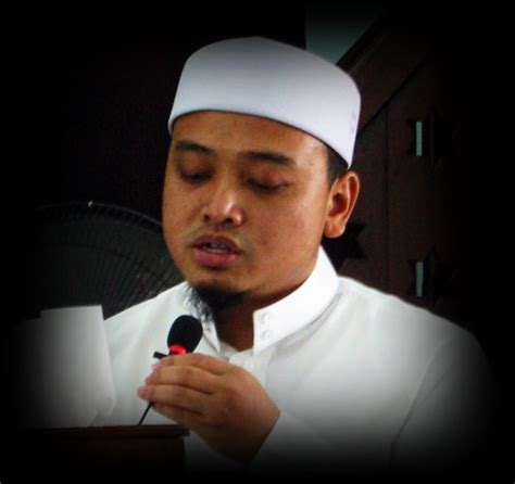 Berilmu dan Amal: Ustaz Wadi Anuar - Khutbah Jumaat 03 Ogos 2012