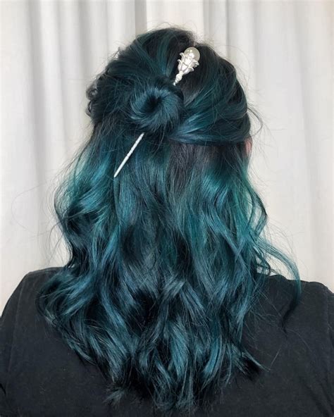 15 Heart-Stopping Teal Hair Colors for Passionate Look | Hairdo Hairstyle