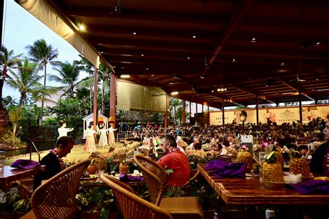 Ali’i Luau vs Gateway Buffet: 5 Differences You Need to Know ...