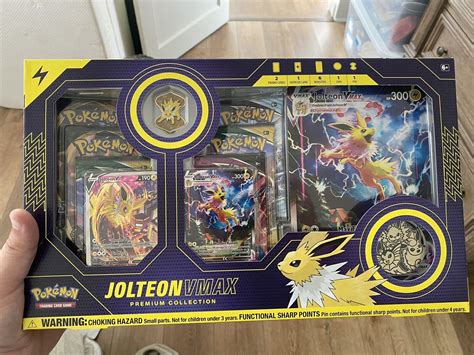 Mavin | Pokemon TCG Eevee Evolution VMAX Premium Collection Set Jolteon ...