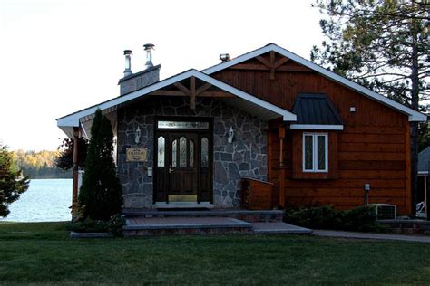 COUPLES RESORT (Whitney, Ontario) - Specialty Resort Reviews & Photos ...