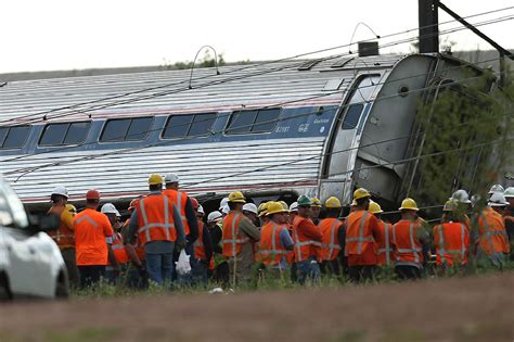 Amtrak’s new ticket rules won’t let passengers sue in a crash - POLITICO