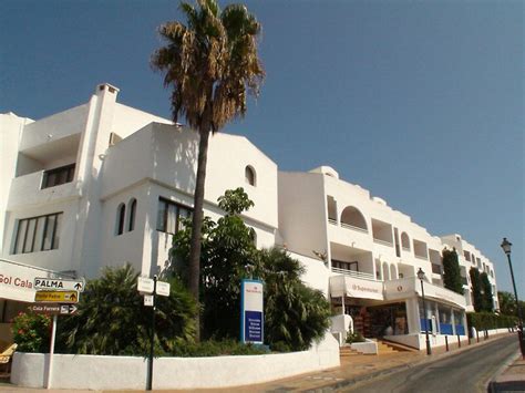 Sol Cala D'Or Apartments - Cala D Or, Majorca - On The Beach