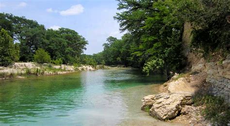 Frio River Cabins - Frio River Camping