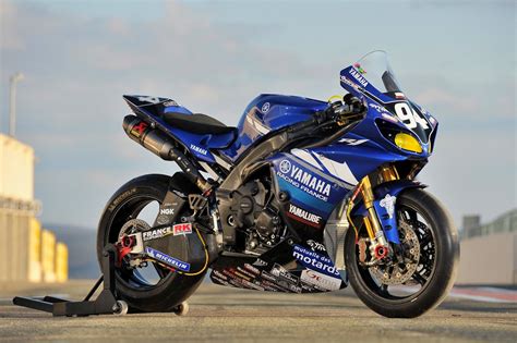 motorcycles - Google Search | Yamaha yzf r1, Moto da corsa, Motociclette