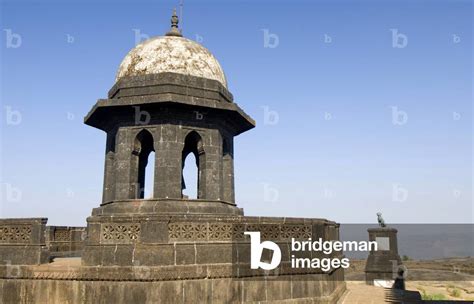 Image of Fort de Raigad, Chhatrapati Shivaji Maharaj samadhi, Mahad ...