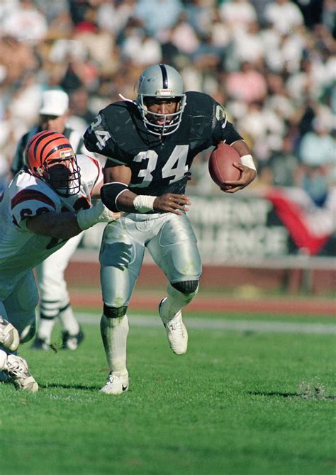 'Like an F-14 in cleats.' Bo Jackson instantly wowed Raiders - Los ...