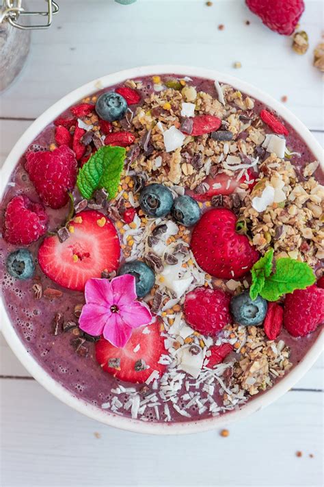 Easy Acai Bowl Recipe (Vegan, RSF) - The Pure Life