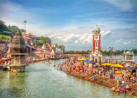 Hindu rituals on the Ganga River in Haridwar and Rishikesh - BudsPath