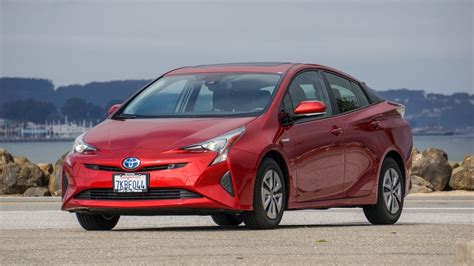 Take a look back four generations of Toyota Prius (pictures) - CNET