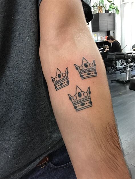 First tattoo! Tre kronor (Swedish three crowns) - by Chris at Swahili ...