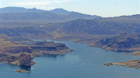 Lake Mead Grand Canyon Tour with 5-star Helicopter ToursLake Mead Grand ...