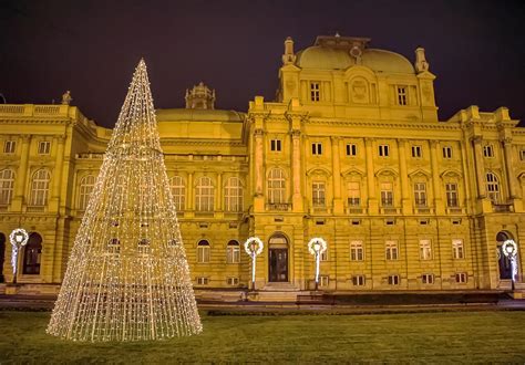 Zagreb Christmas Market 2024: Advent in Zagreb - Jetsetting Fools