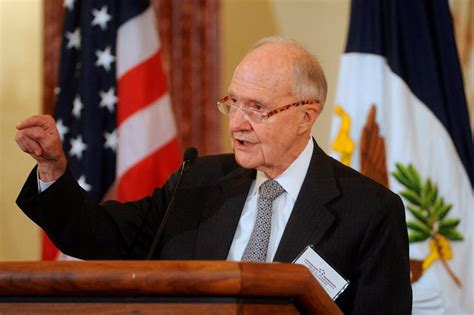 Fallece Brent Scowcroft, una voz influyente por más de 40 años en ...