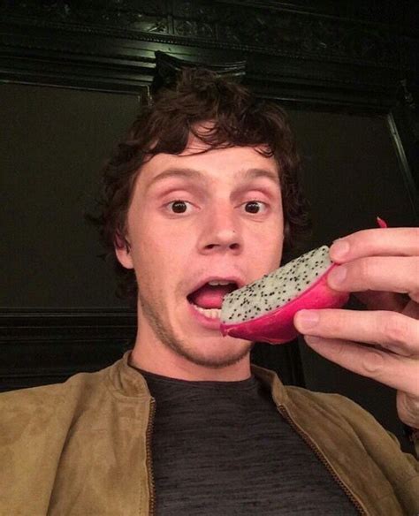 Evan Peters Funny Silly eating a dragon fruit | Evan peters, Evan ...