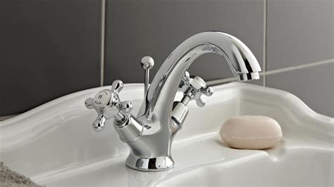 Traditional Bathroom Sink Mixer Taps – Rispa