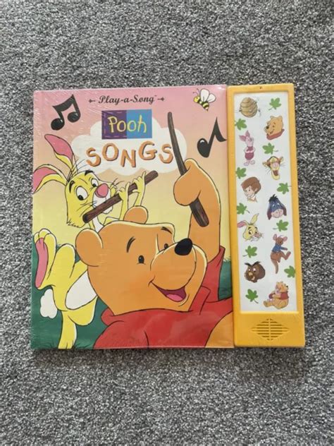 VTG POOH SONGS Play a Song Winnie Large Hardback Book Beautiful ...