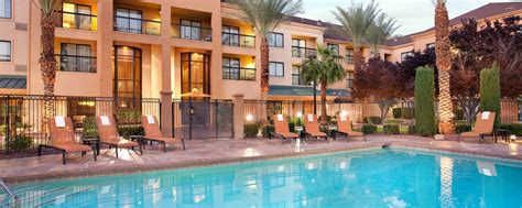 Summerlin, Nevada Hotels with Pool | Courtyard Las Vegas Summerlin