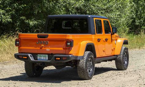 2020 Jeep Gladiator Mojave: Review - autoNXT.net