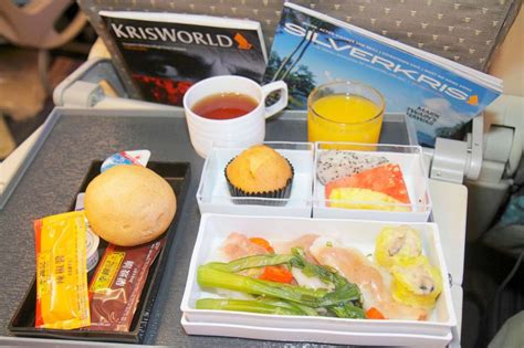 Want to eat airline food at home? Singapore Airlines offers in-air ...