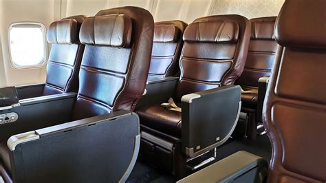 Qantas Boeing 737 Business: best seats guide - Point Hacks