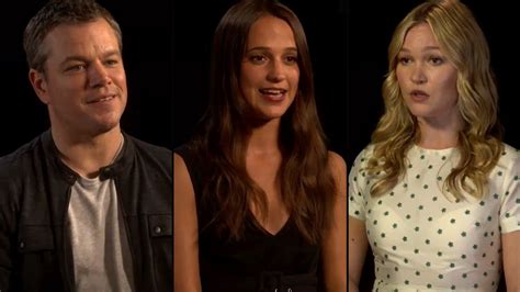 The Jason Bourne cast explain the movie in 75 SECONDS & it's hectic AF ...