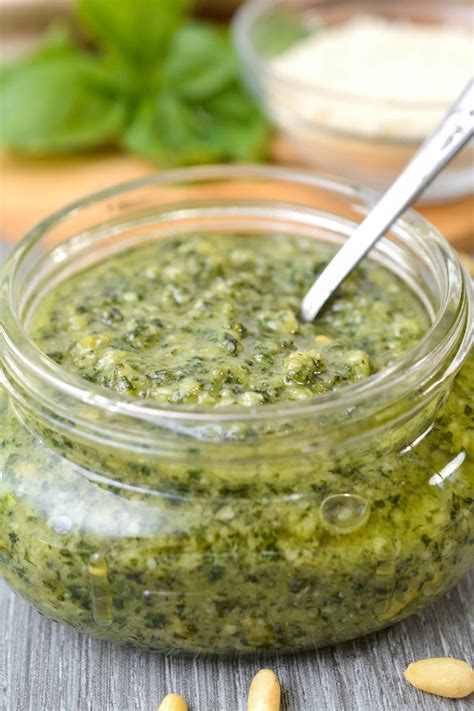 Homemade Pesto Sauce recipe - Sweet Pea's Kitchen