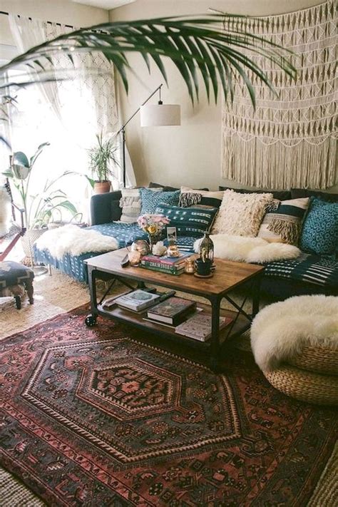 34 The Best Rustic Bohemian Living Room Decor Ideas - HOMYHOMEE