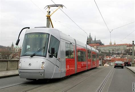 Fotogalerie: Tramvaj 14T s designem Porsche. | Prague czech republic ...