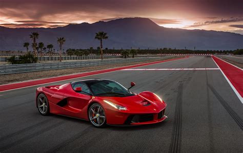 Ferrari LaFerrari Wallpapers | SuperCars.net