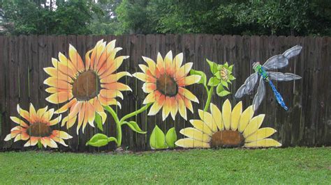 Painted Flowers On Fence Ideas - SUNFLOWER