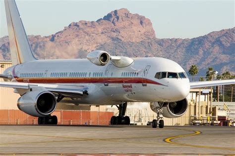 Boeing 757 test-bed plane showcases Honeywell R&D capabilities in Dubai.