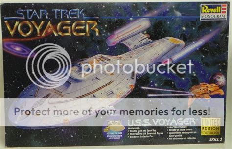 STAR TREK VOYAGER : U.S.S. VOYAGER NCC-74656 1997 REVELL MODEL KIT (DJ ...