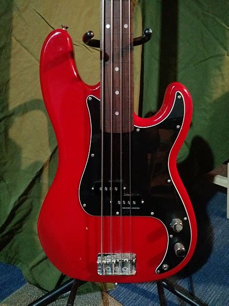 Squier Affinity P Bass Modified Fretless Red | Reverb