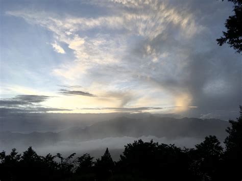 Sunrise Trekking in Taiwan's Alishan National Forest - Expat Hikers