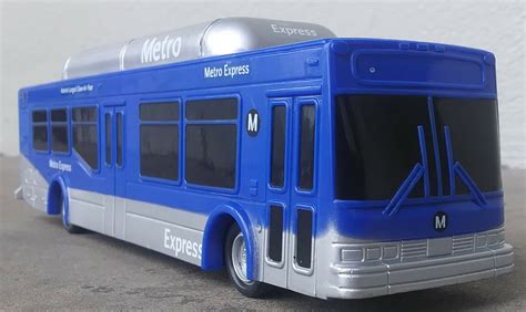 1/50 Scale NABI Transit Bus Los Angeles Metro Express model bus LA ...