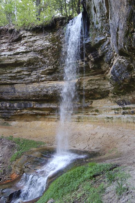 Munising Falls - Pictured Rocks National Lakeshore, Alger County ...