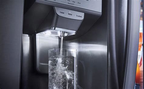 How Do Ice Dispensers in Refrigerators Work | LG UK