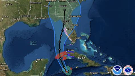 Hurricane Ian strengthens to a Category 3 storm as it takes aim at ...