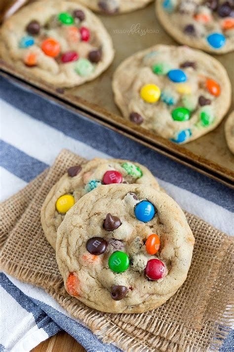 Chocolate Chip Cookies with M&Ms | YellowBlissRoad.com