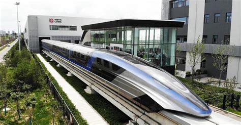 china rolls out world's first 600 km/h high-speed maglev train