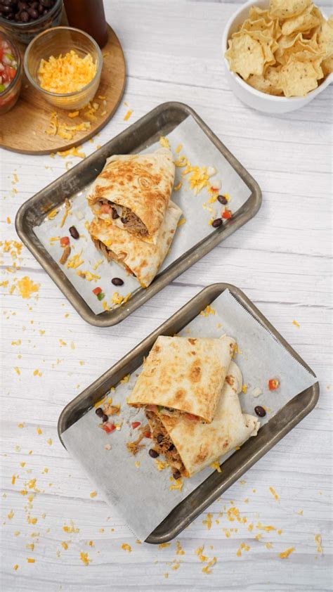 Cheesy Pulled Pork Burritos